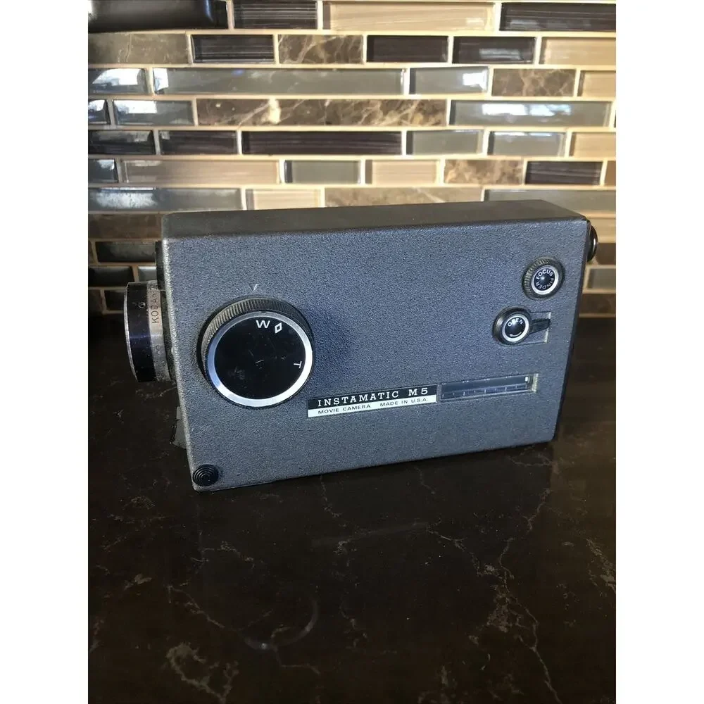 VINTAGE KODAK INSTAMATIC‎ M5 8MM MOVIE CAMERA